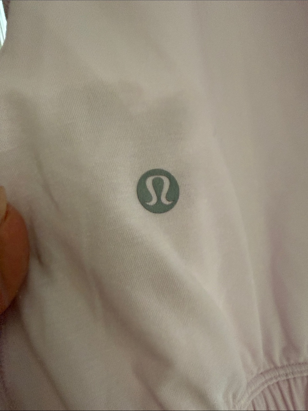 49. Lululemon cropped tee in baby pink - Picture 3 of 3